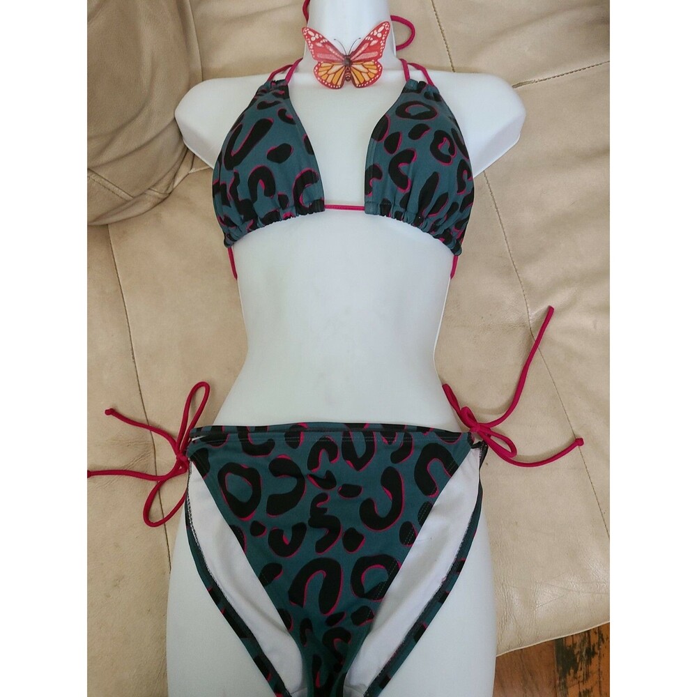 Bikini By Pool Party size large top no size but fits my b to c mannequin euc